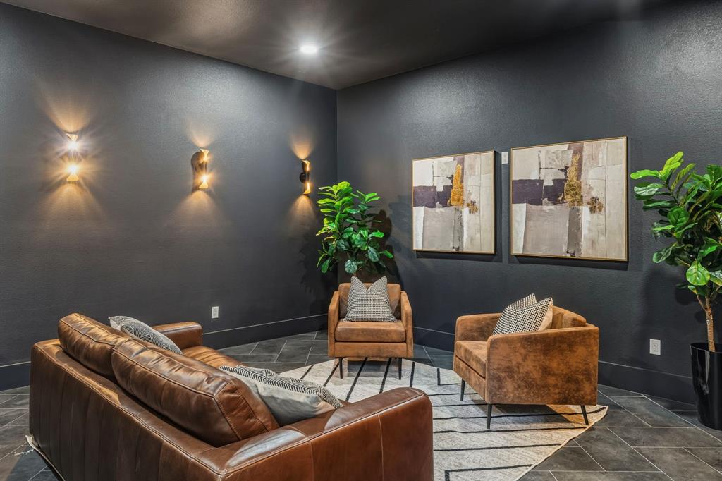 SOUTHERN HILLS - Residential