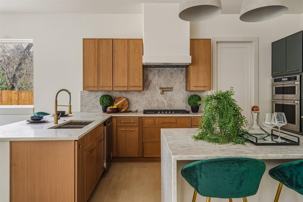 SOUTHERN HILLS - Residential