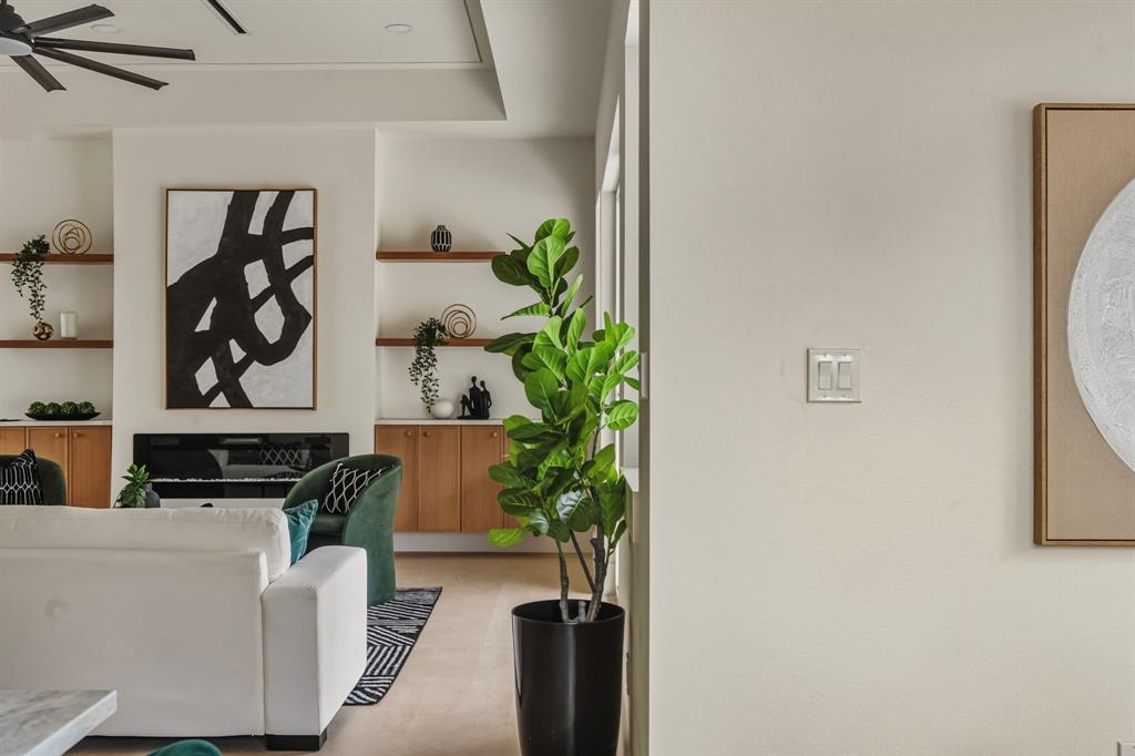 SOUTHERN HILLS - Residential