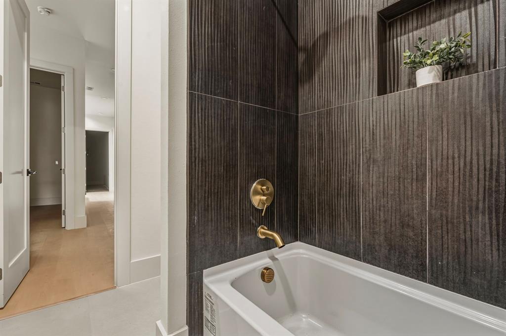 SOUTHERN HILLS - Residential