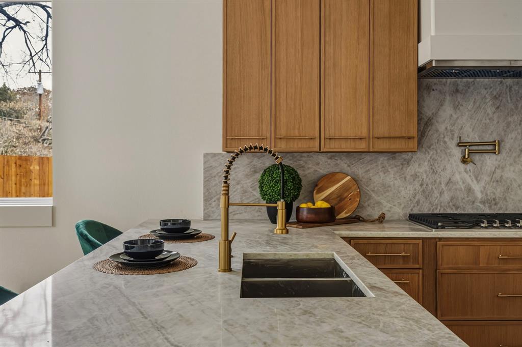 SOUTHERN HILLS - Residential