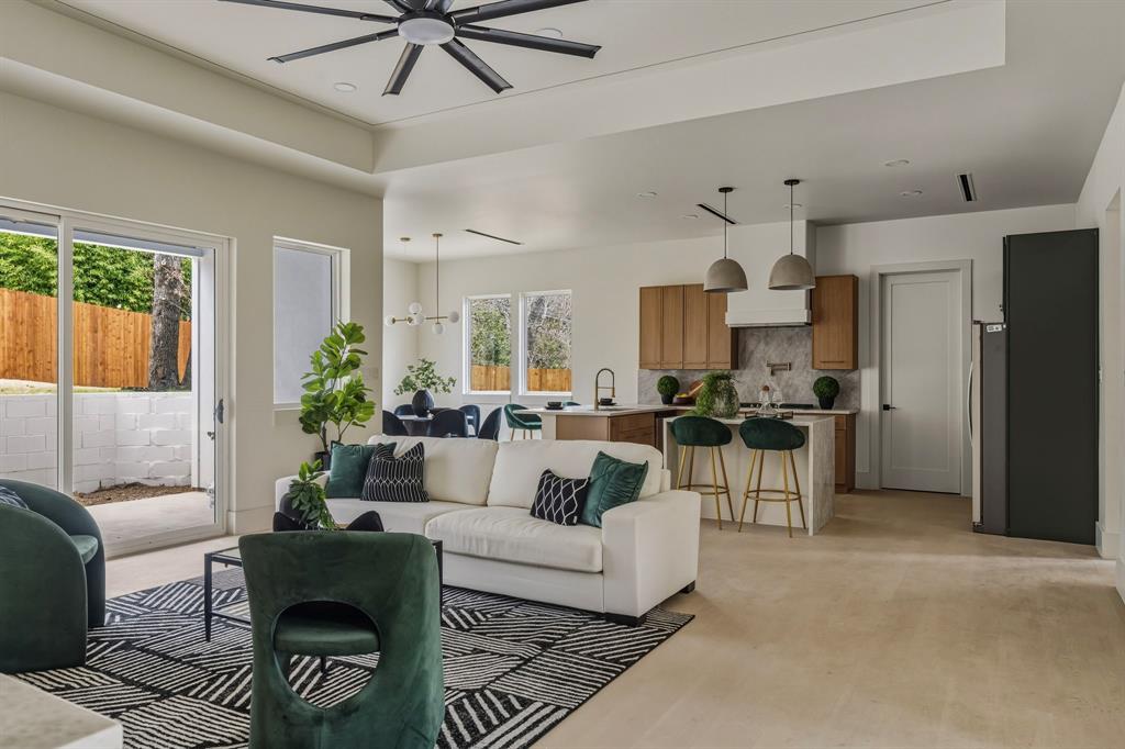 SOUTHERN HILLS - Residential