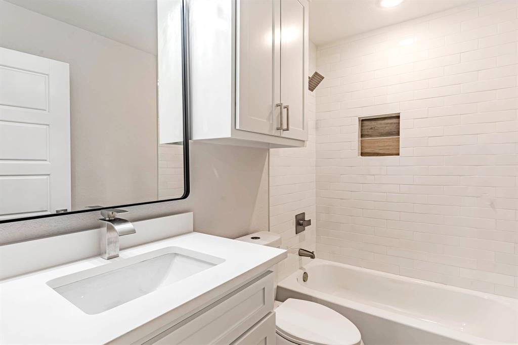 Oak Trail Shores Sec C - Residential