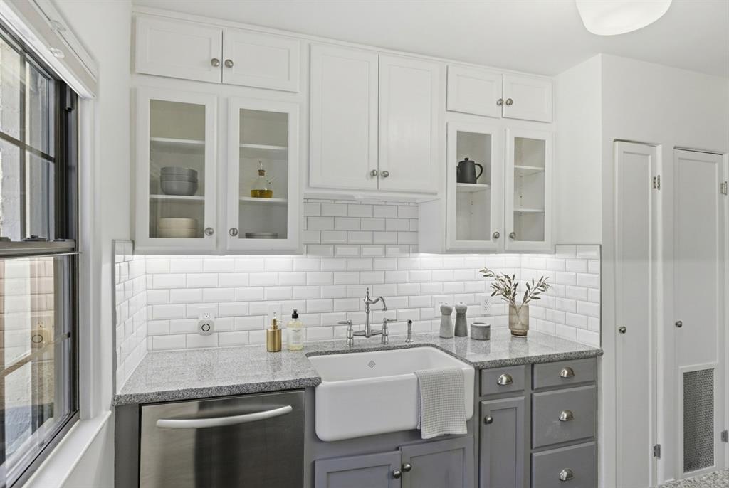 Oak Lawn Heights - Residential
