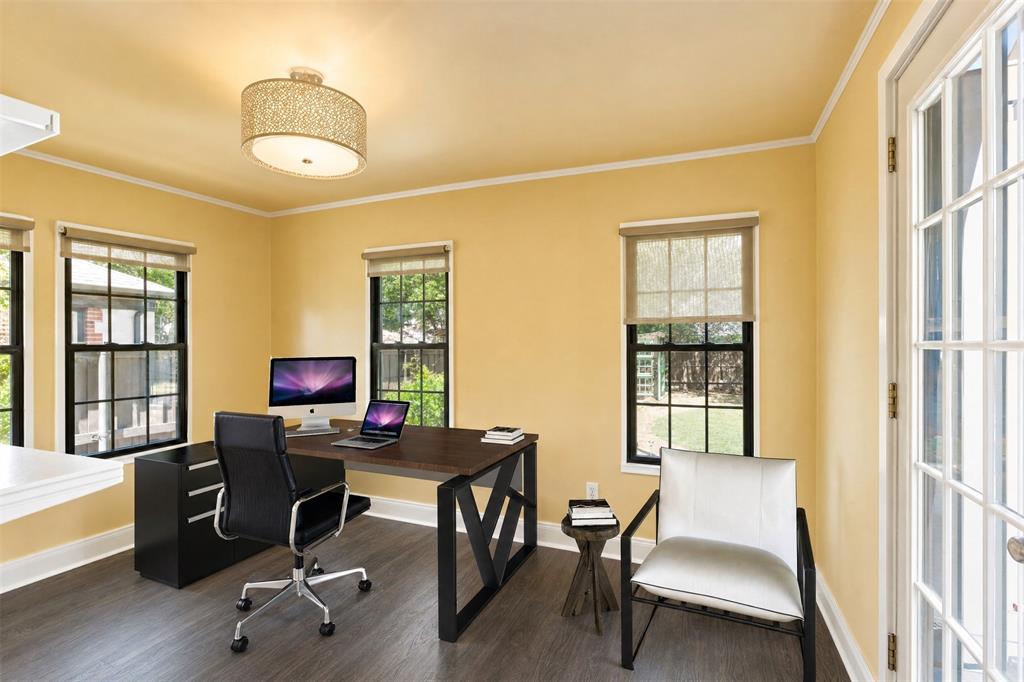 Oak Lawn Heights - Residential