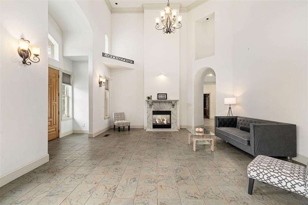 1513 Canyon Oaks Drive