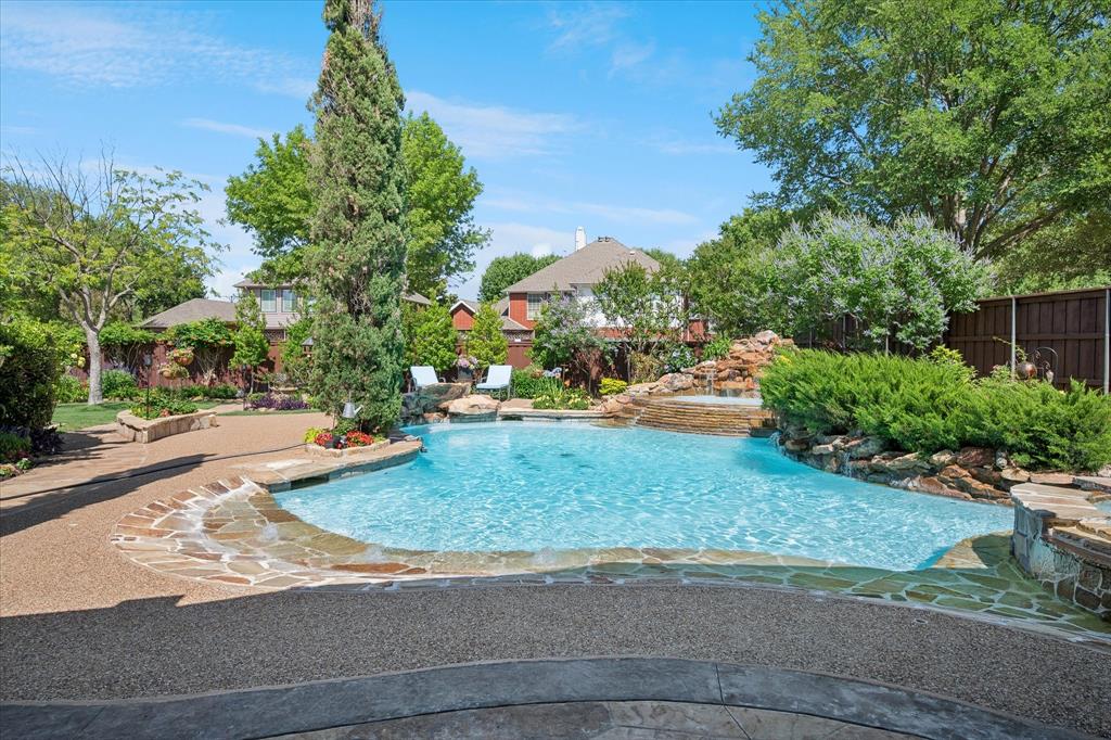 270 Chestnut Court