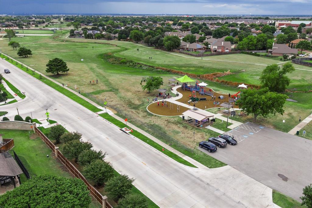 Courts Of Willow Creek - Residential