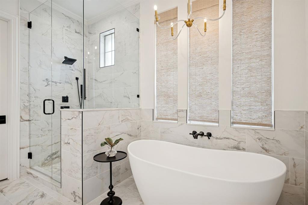 Lacima Manor - Residential