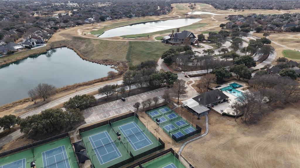 Lacima Manor - Residential