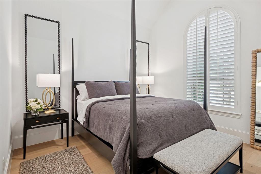 Lacima Manor - Residential