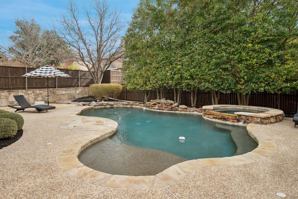 Lacima Manor - Residential