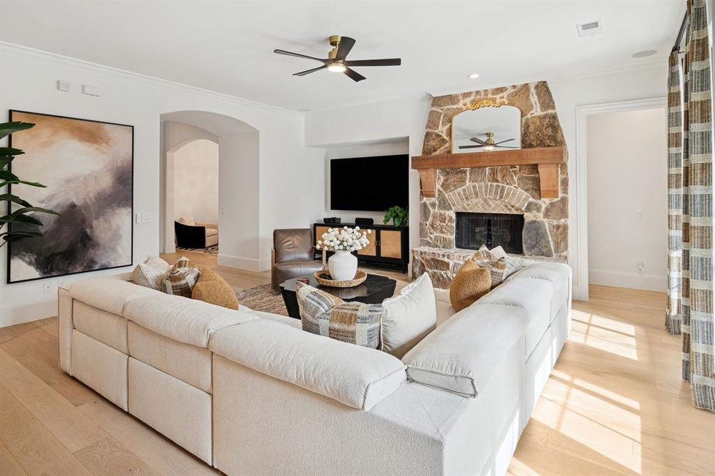 Lacima Manor - Residential