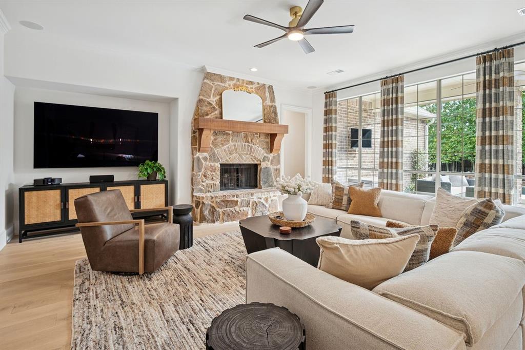 Lacima Manor - Residential