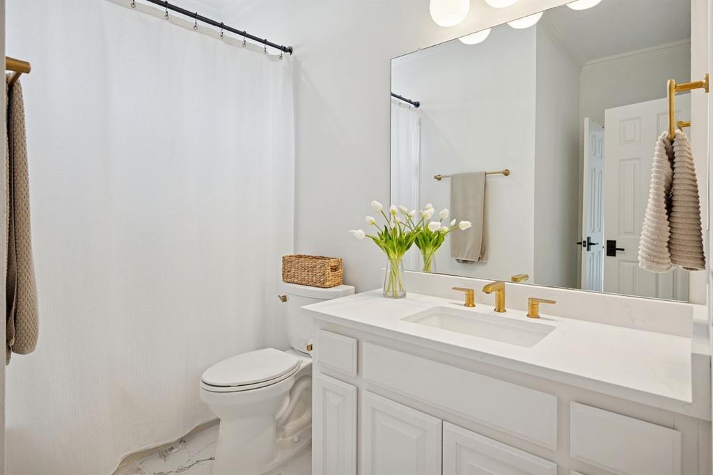 Lacima Manor - Residential