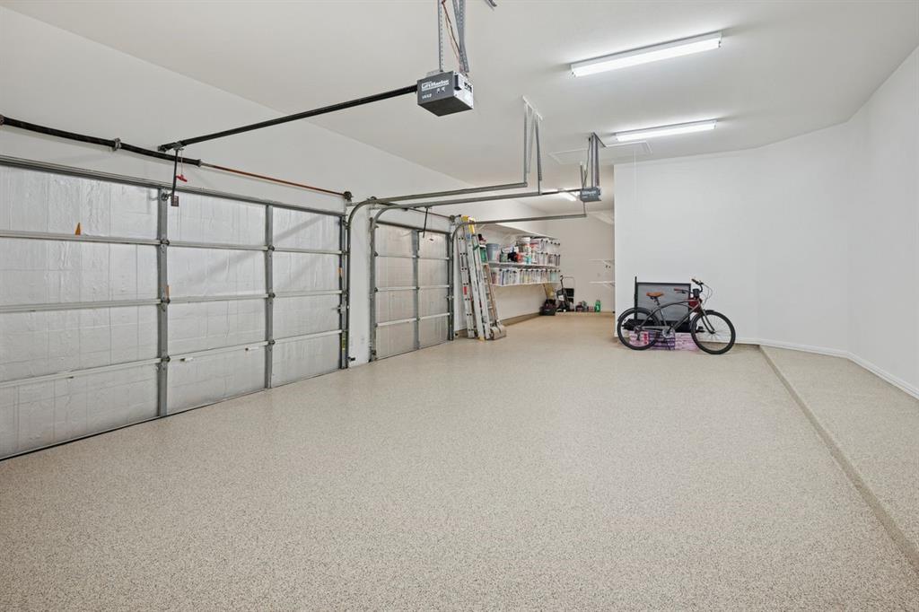 Lacima Manor - Residential