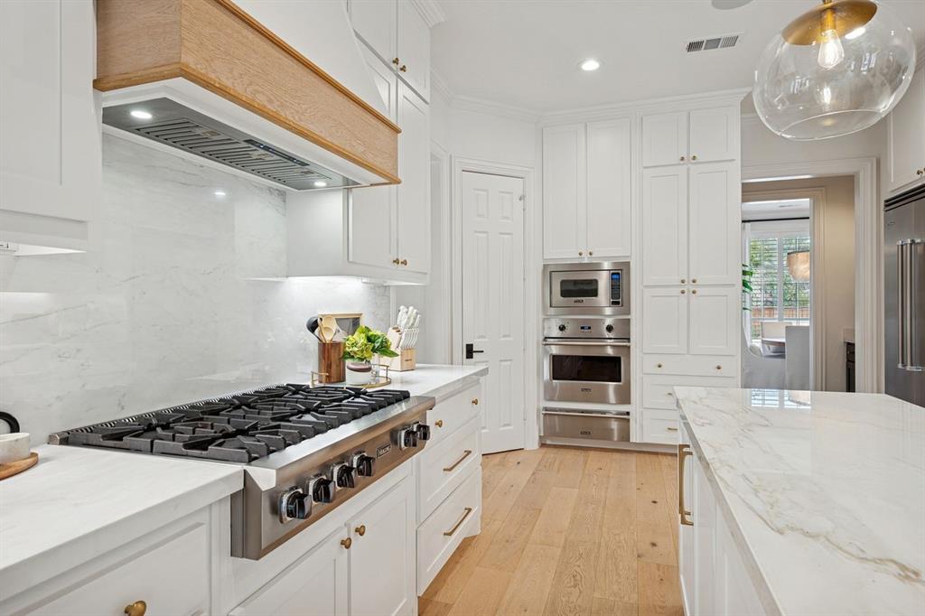 Lacima Manor - Residential