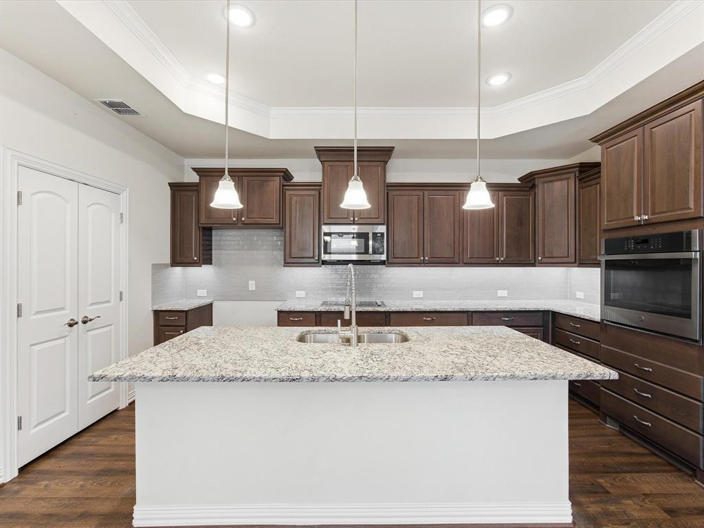 Ladera Tavolo Park Condos - Residential