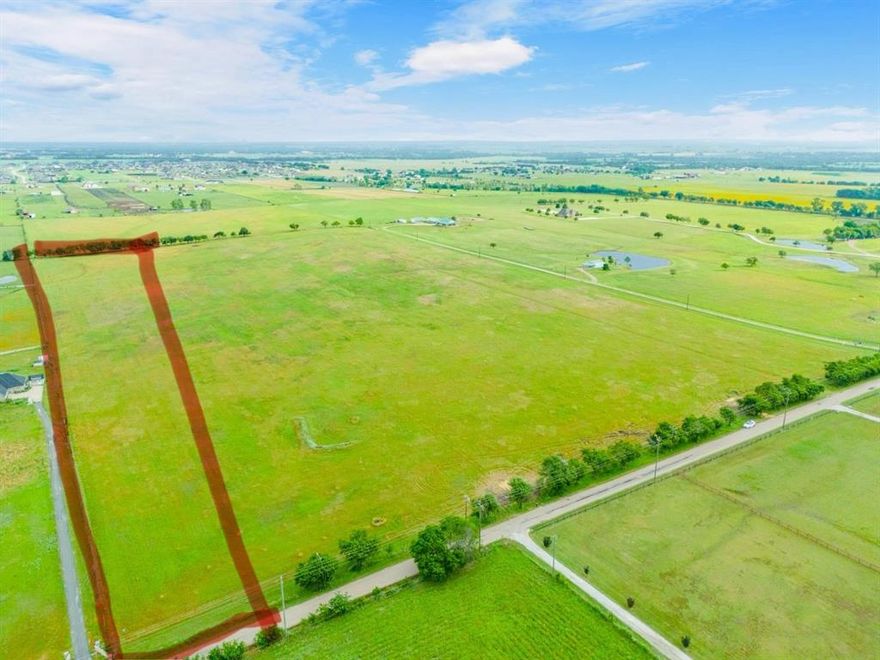 20 ACRES OF LAND FOR LEASE. LOOKING TO BAIL HAY? HERE YOU GO! 60 ACRE PLOT ONLY 2O ACRES TO BE LEASED.