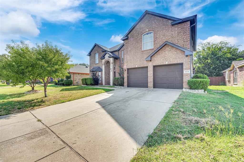 1210 Autumn Drive