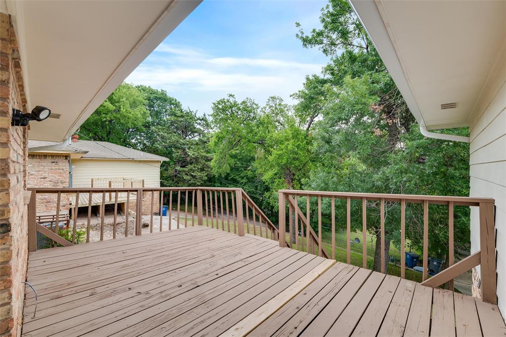 4322 Oak Trail