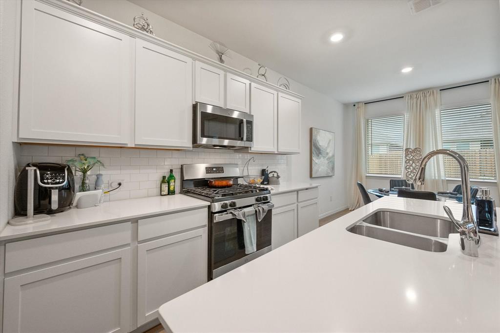 2512 Eden Creek Drive