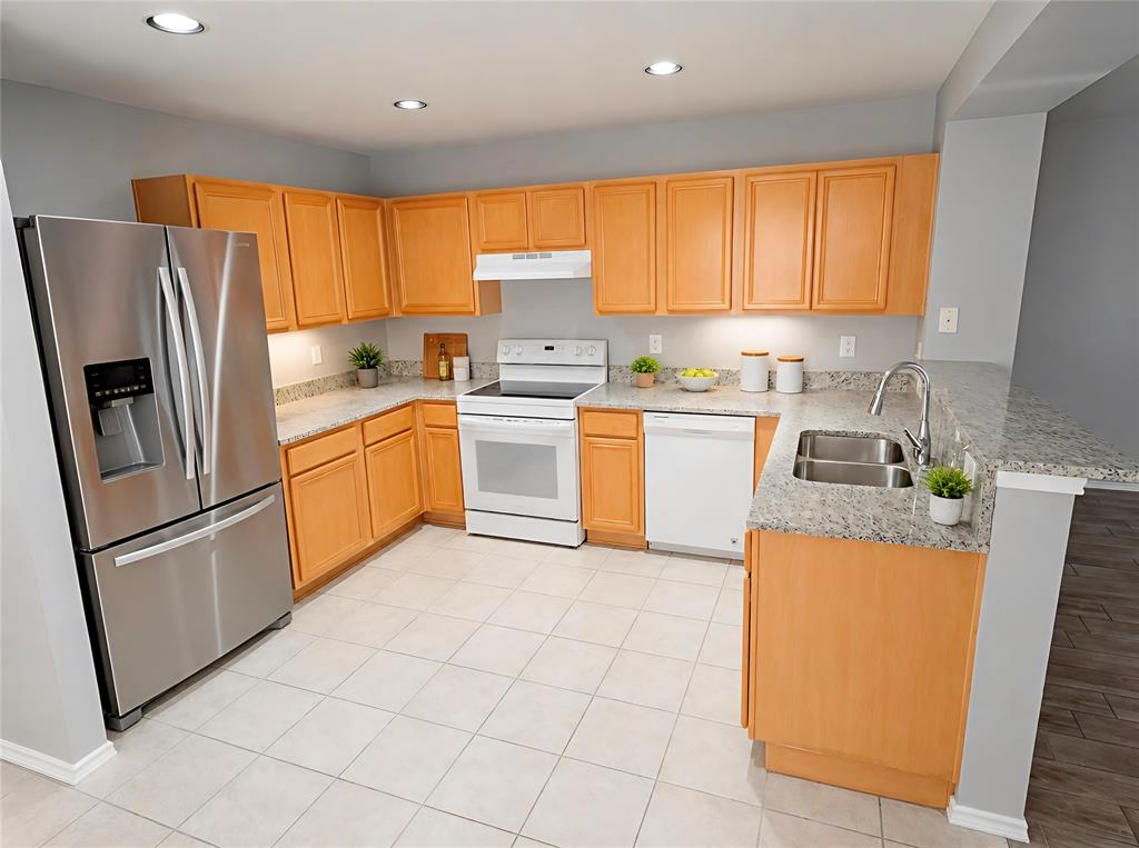 1336 Falcon Trail