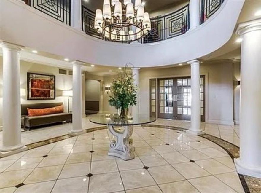 Unit 312. Four stories with 115 units. Clean and well kept single bedroom. You walk in to main area with galley kitchen to your left, and pantry space to your right. The dining and family area are one large space. There is a Juliet balcony located at far end of room. Centrally located with on-site management and concierge service. Information is deemed reliable, but is not guaranteed accurate. Please verify schools, sq.ft., taxes.