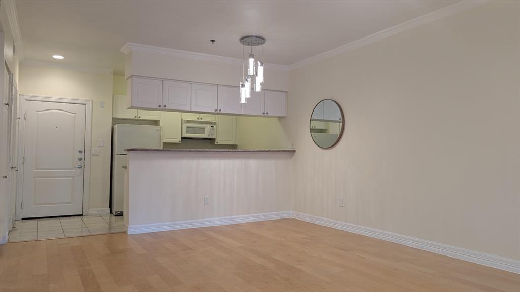 Wyndemere Condominiums - Residential