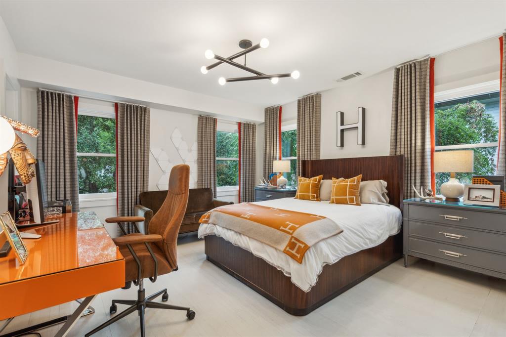 UNIVERSITY HEIGHTS - Residential