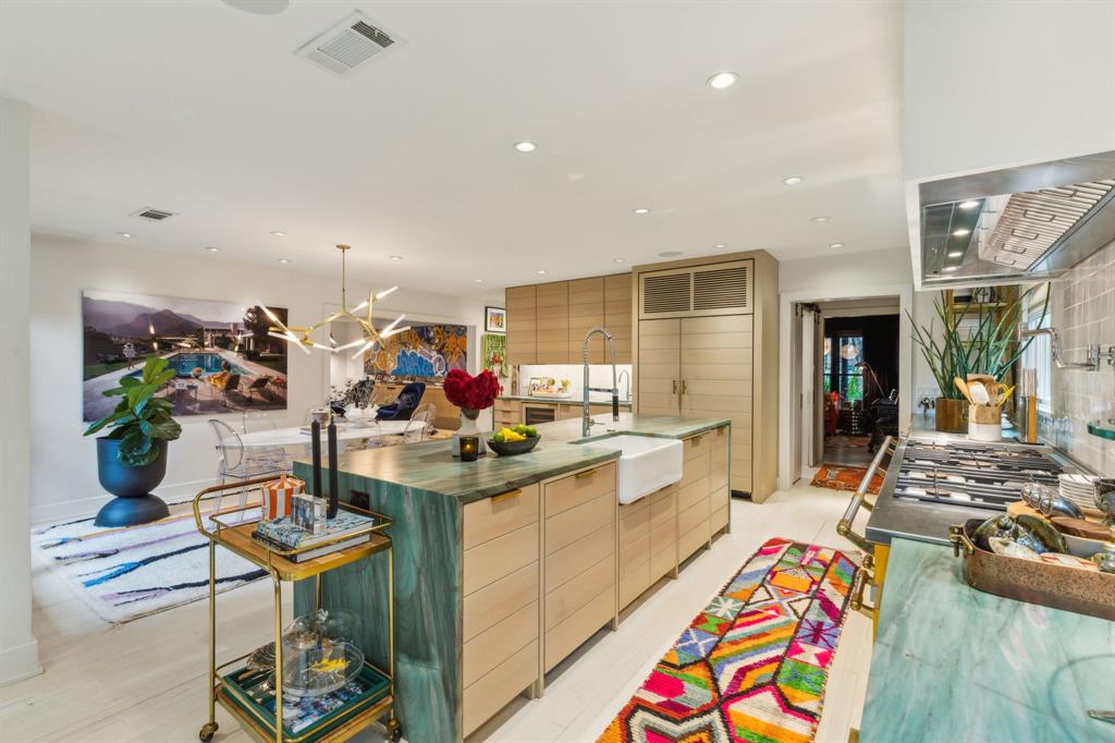 UNIVERSITY HEIGHTS - Residential