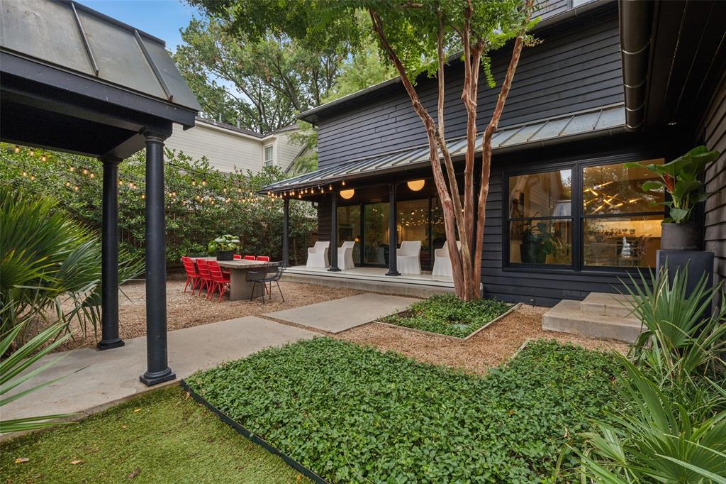 UNIVERSITY HEIGHTS - Residential