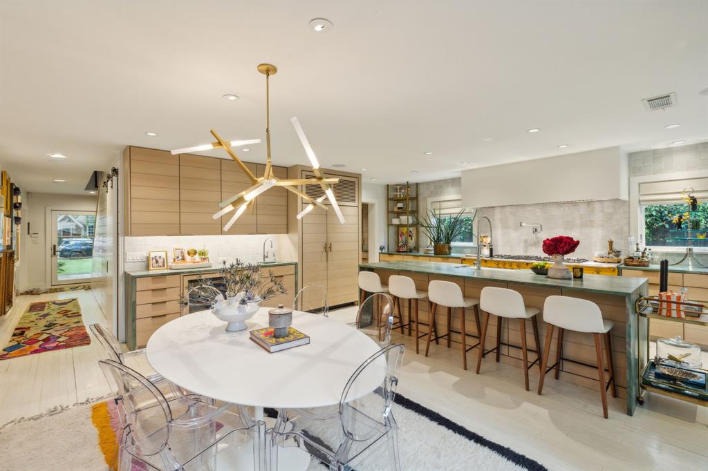 UNIVERSITY HEIGHTS - Residential