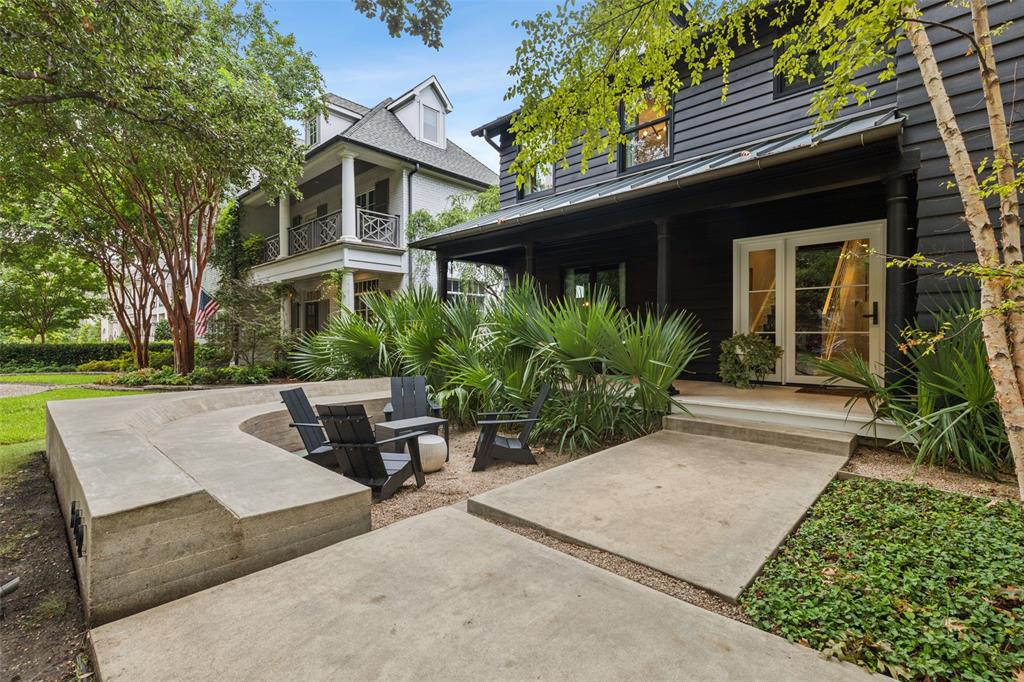 UNIVERSITY HEIGHTS - Residential