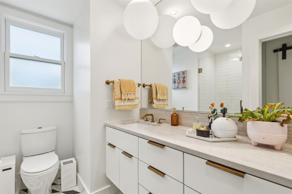 UNIVERSITY HEIGHTS - Residential