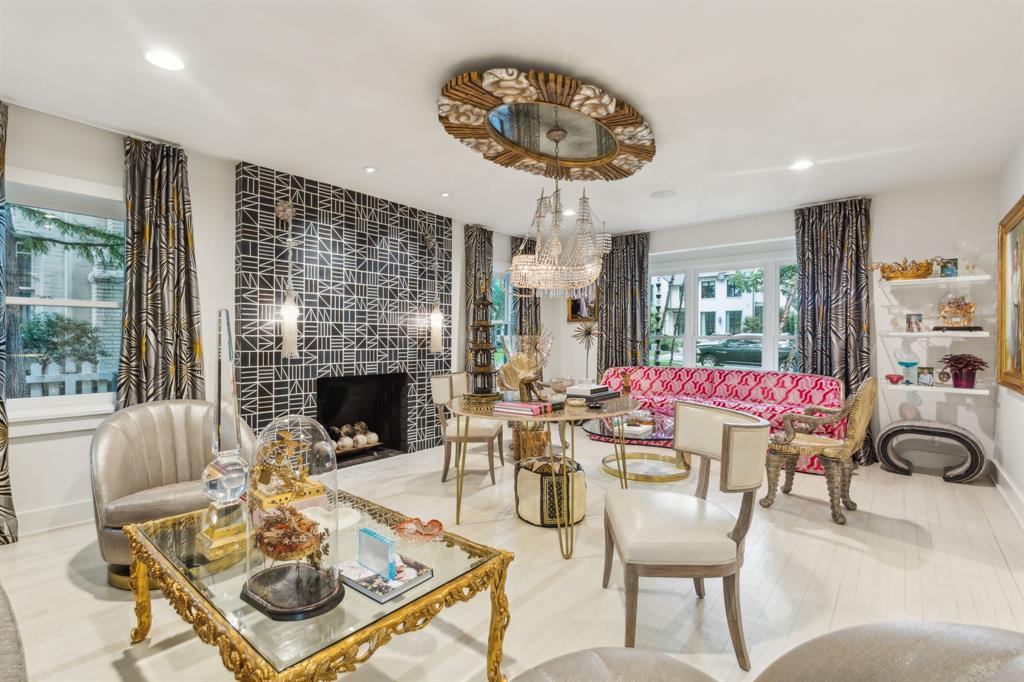 UNIVERSITY HEIGHTS - Residential