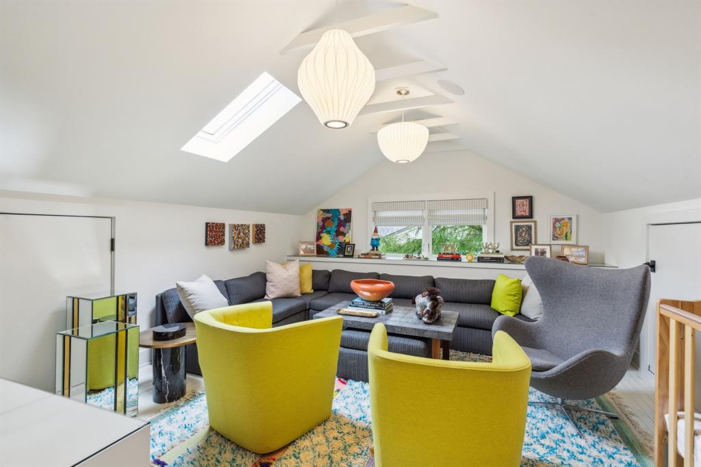 UNIVERSITY HEIGHTS - Residential