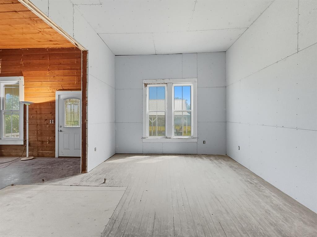 HOWARD - Residential