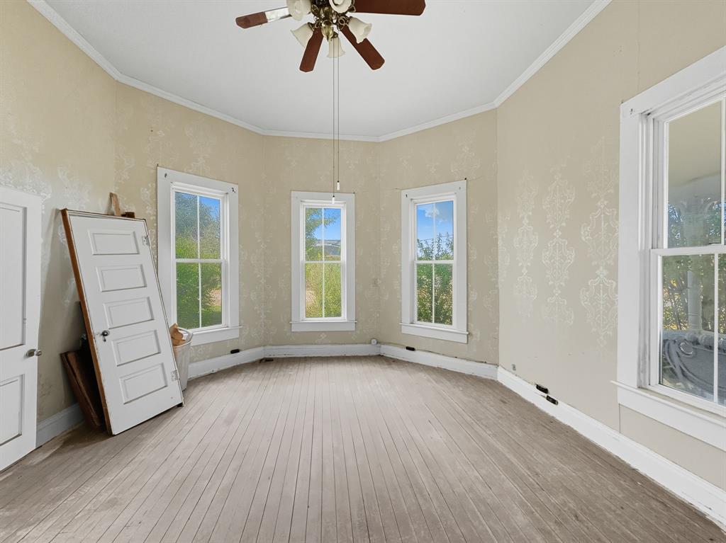 HOWARD - Residential