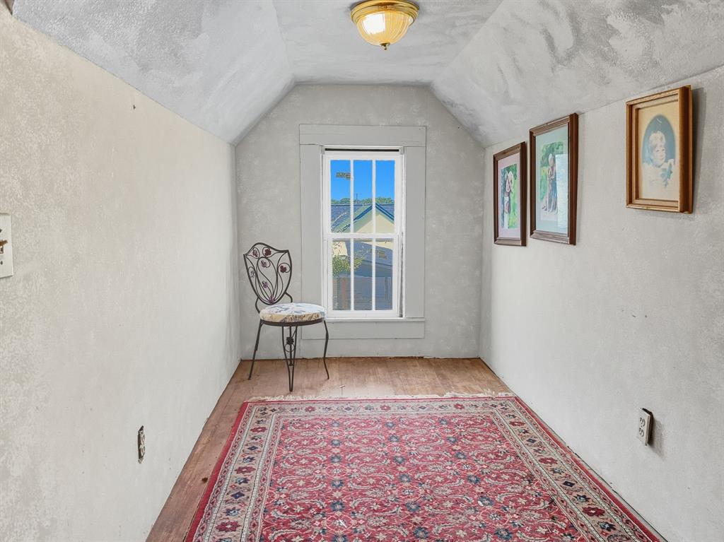 HOWARD - Residential