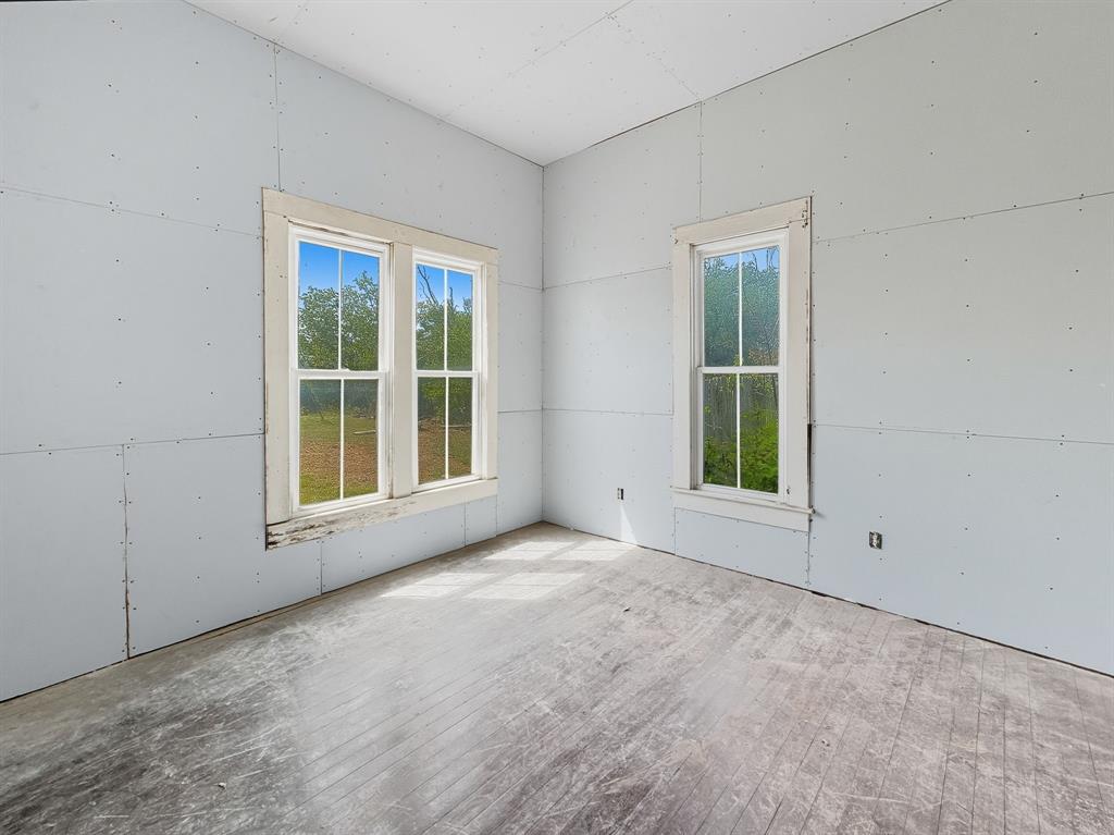 HOWARD - Residential