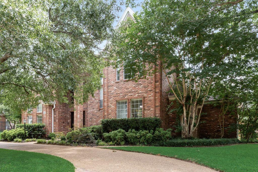4607 Lakeside Drive