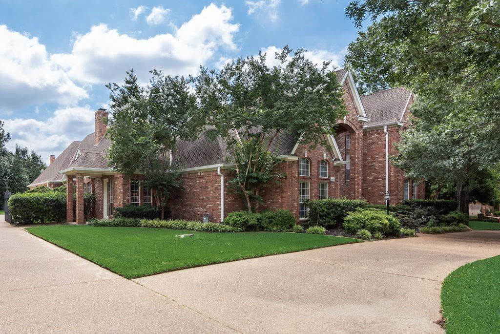 4607 Lakeside Drive