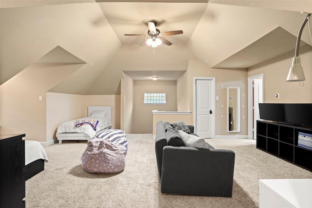 University-Rev - Residential