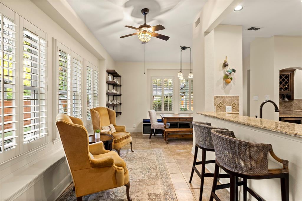 University-Rev - Residential