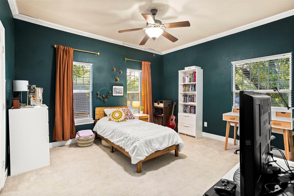 University-Rev - Residential