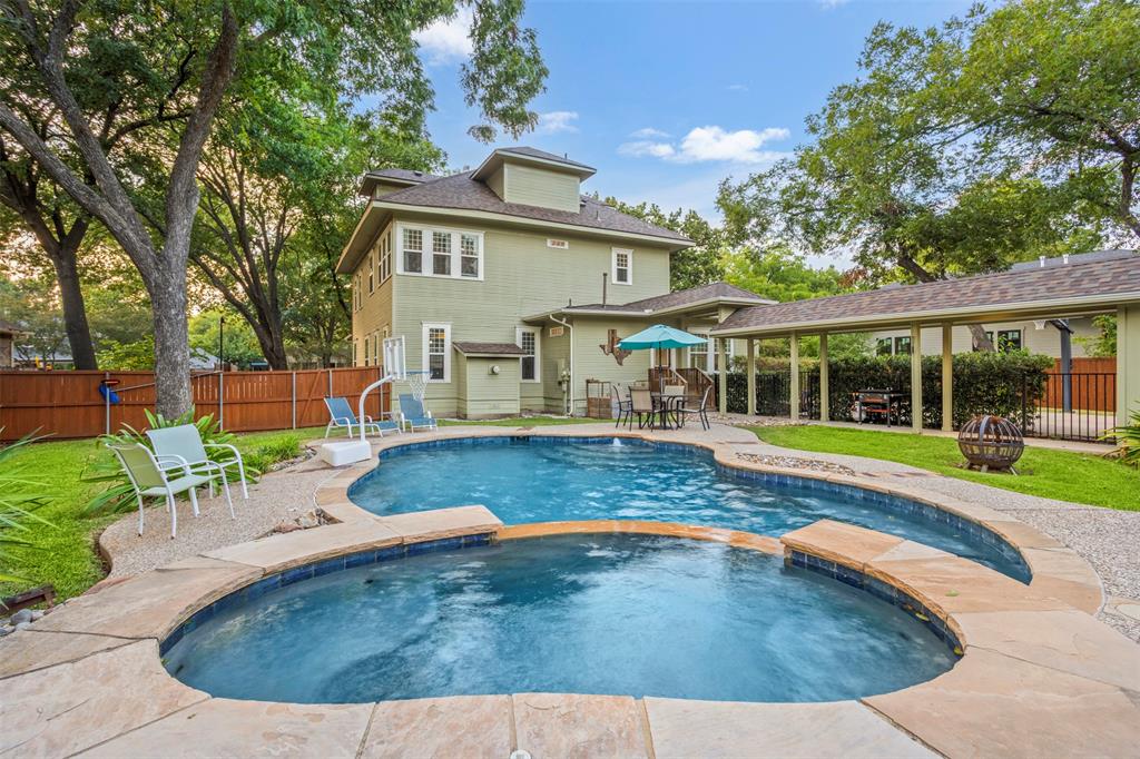 University-Rev - Residential