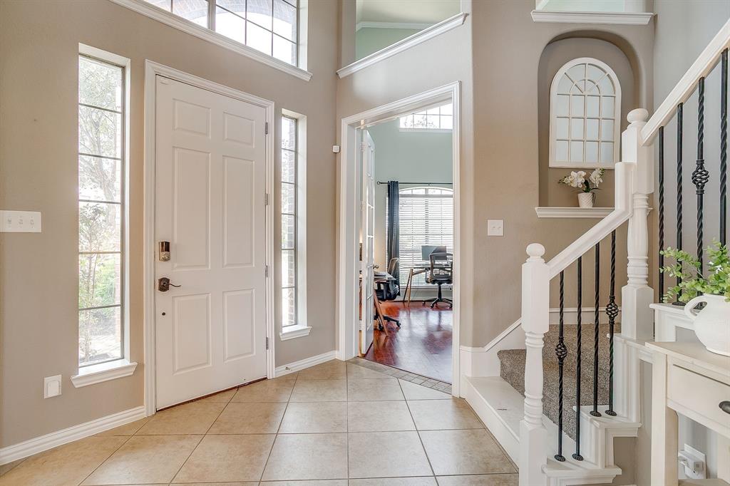 10400 Crowne Pointe Lane