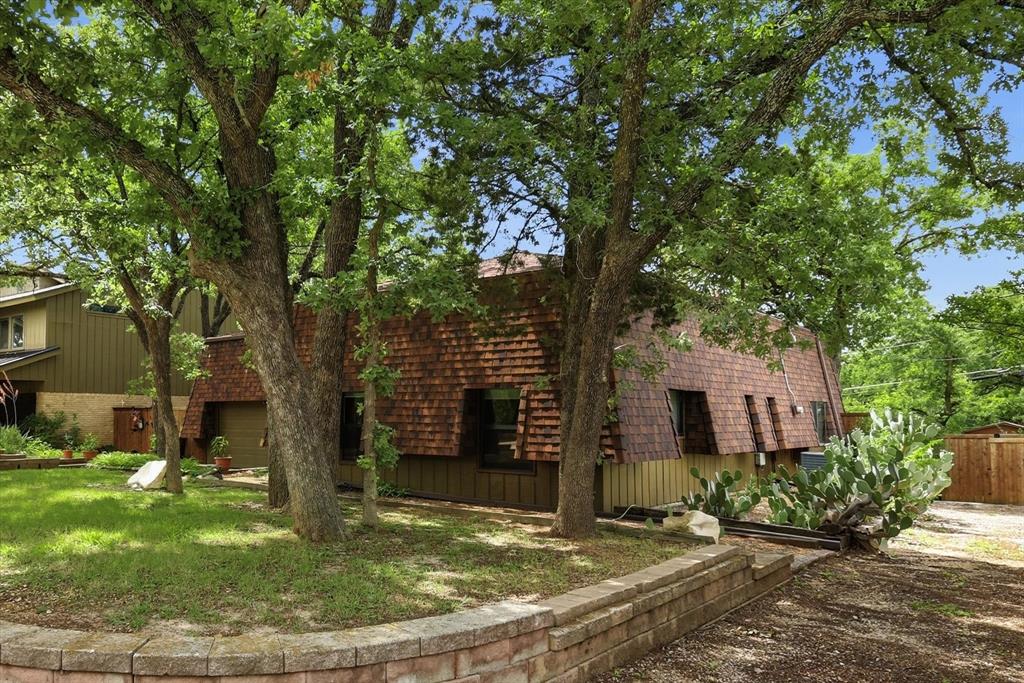 846 Highland Village Road
