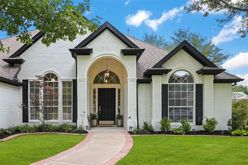 711 Saratoga Drive